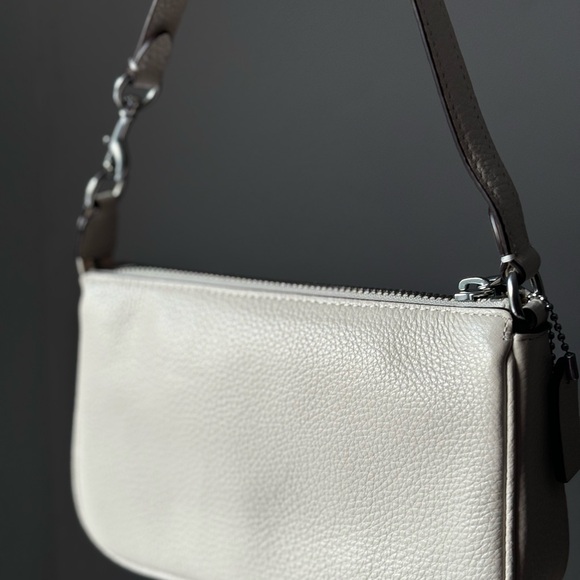 Authentic Coach Nolita 19 with Boardwalk Graphic - Picture 7 of 9